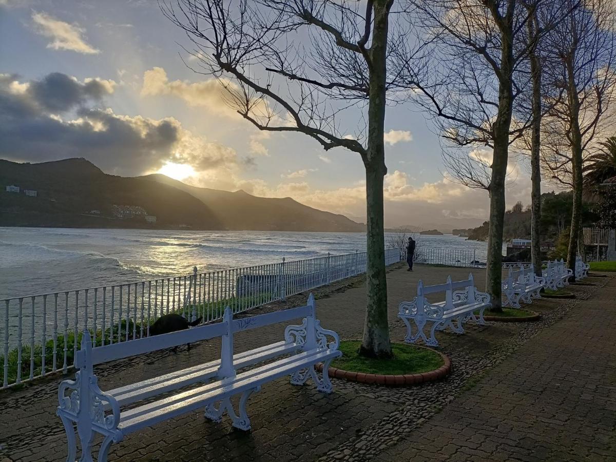 Piso Turistico Mundaka Con Opcion A Garaje Lägenhet Exteriör bild